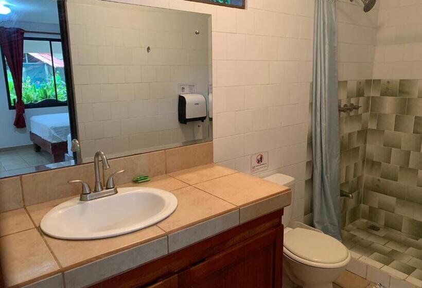 四人标准间, Manuel Antonio Park