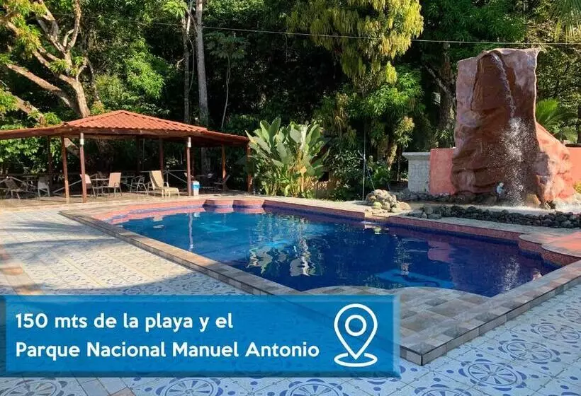 Standard Neljän Hengen Huone, Manuel Antonio Park