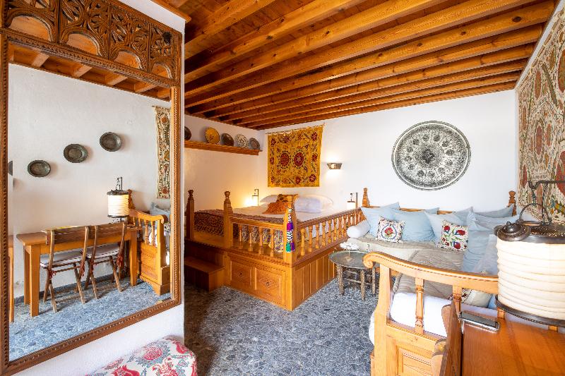 Люкс, Melenos Art Boutique