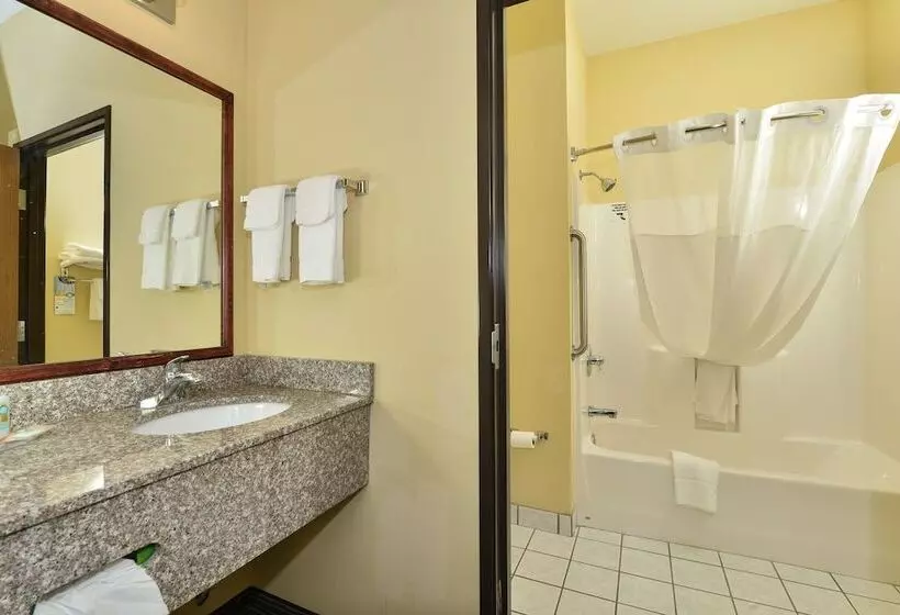 اتاق استاندارد با 2 تخت دوبل, Quality Inn Joplin I44