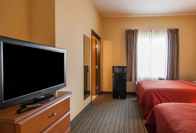 带2个双人床的标准工作室, Quality Inn Joplin I44