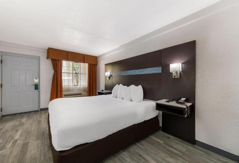 חדר קלאסי מיטת קינג סייז, Quality Inn & Suites Airport