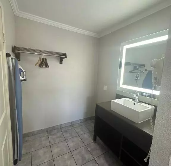 اتاق استاندارد, Rodeway Inn National City San Diego South