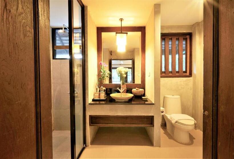 디럭스 룸, The Quarter Pai