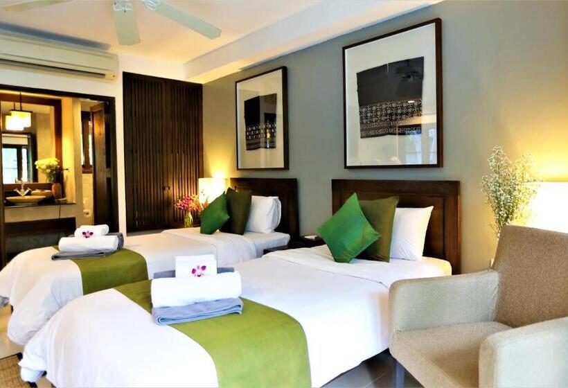 디럭스 룸, The Quarter Pai