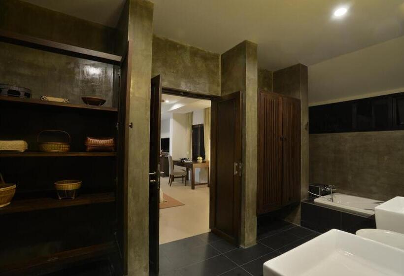 디럭스 룸, The Quarter Pai