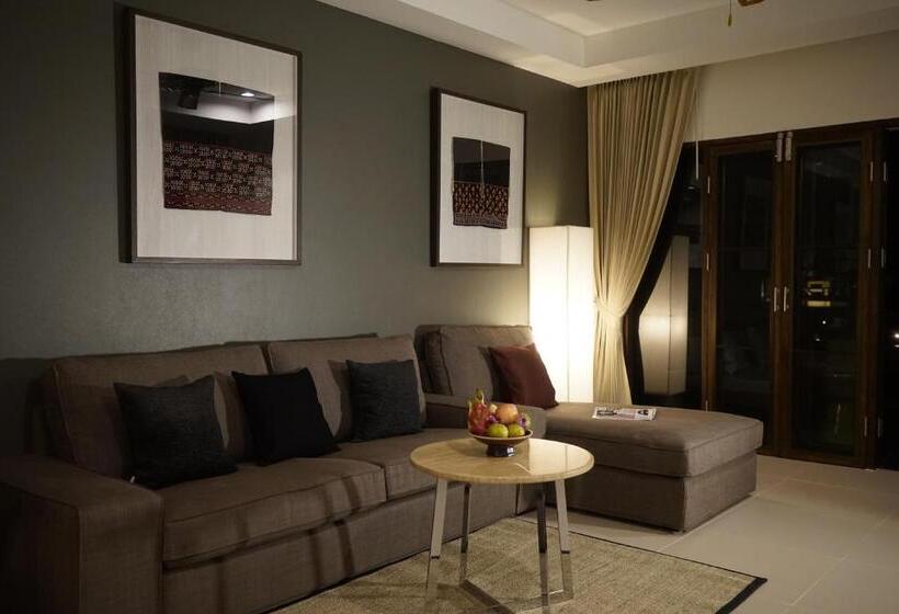 디럭스 룸, The Quarter Pai