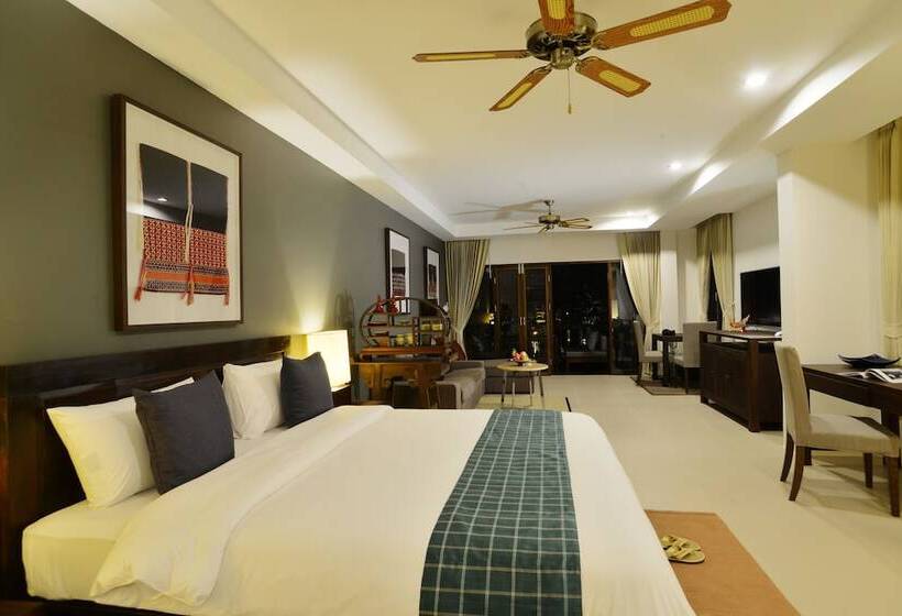 디럭스 룸, The Quarter Pai