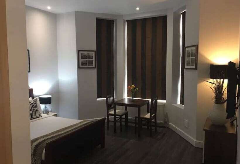 Студио Executive, W6