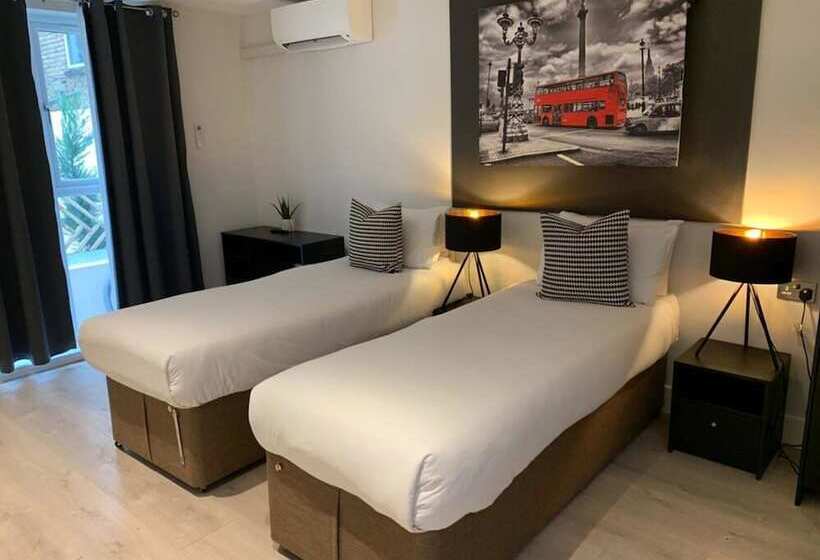 Студия Deluxe, W6