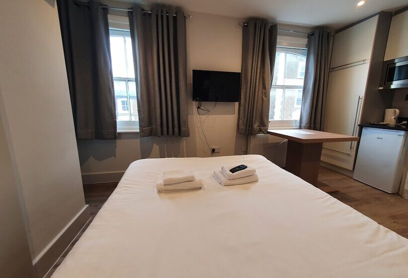 Студия Стандарт, W6