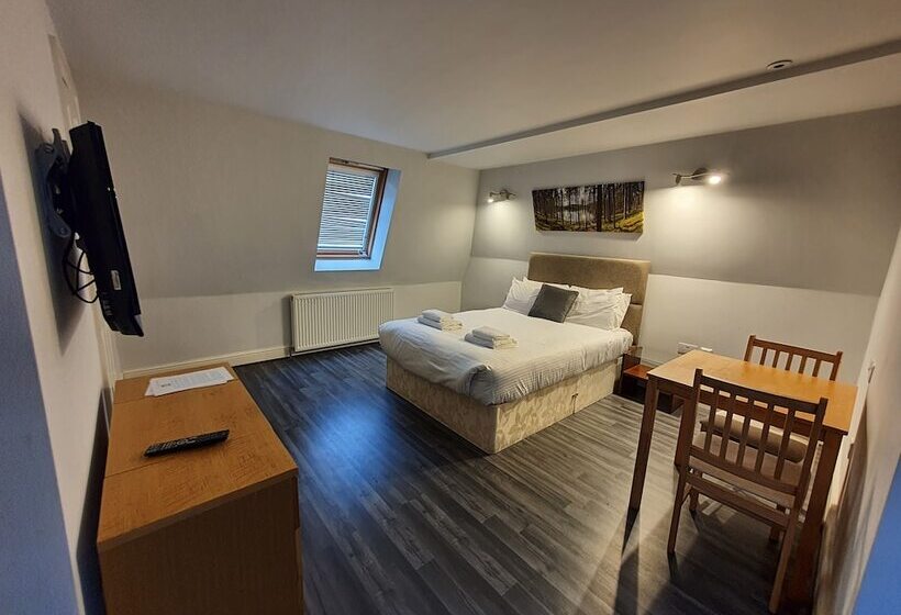 Студио Executive, W6