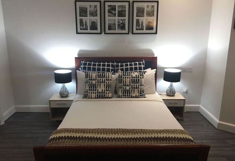 Студио Executive, W6