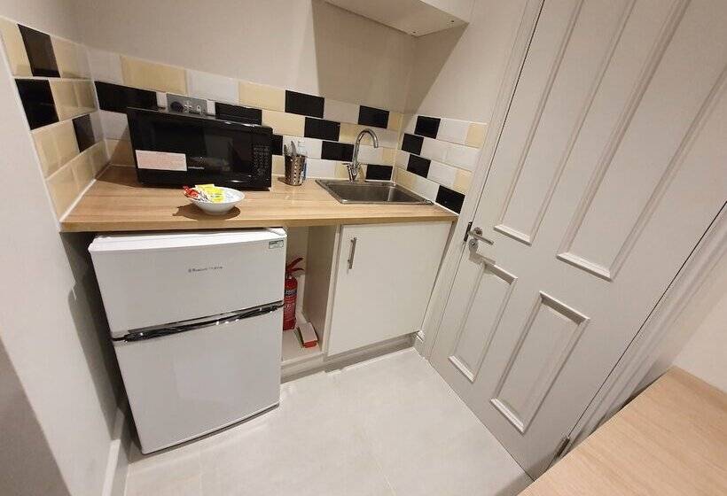 Студия Стандарт, W6