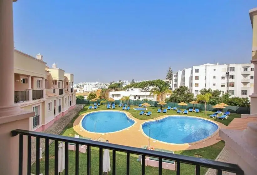 プールビューのスーペリアー１ベッドルームアパートメント, Aquamar Albufeira