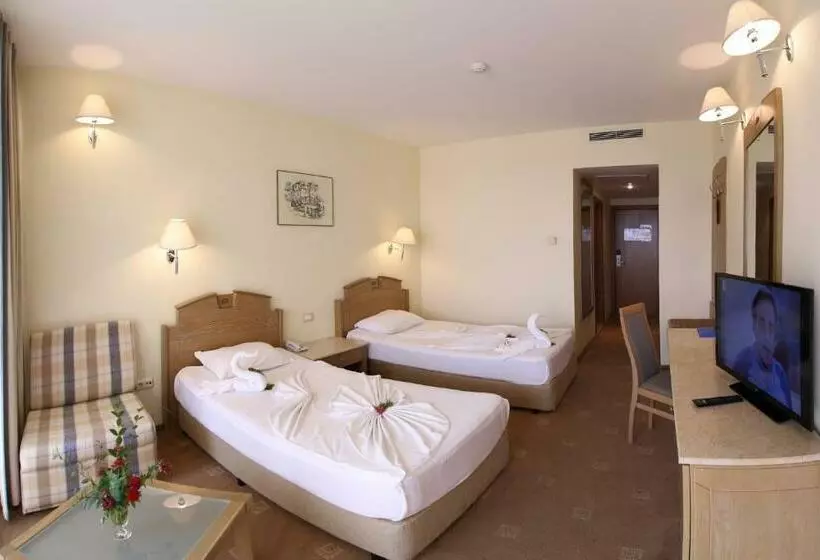 اتاق اساندارد با چشم‌انداز جانبی به دریا, Duni Belleville   All Inclusive