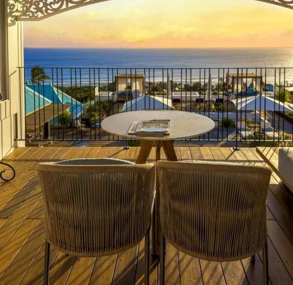 اتاق لوکس با چشمانداز دریا, Blue Margouillat Seaview Hotel Relais & Chateaux