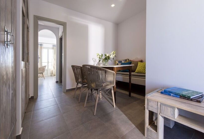 2 Sovrums Svit, Caldera S Dolphin Suites