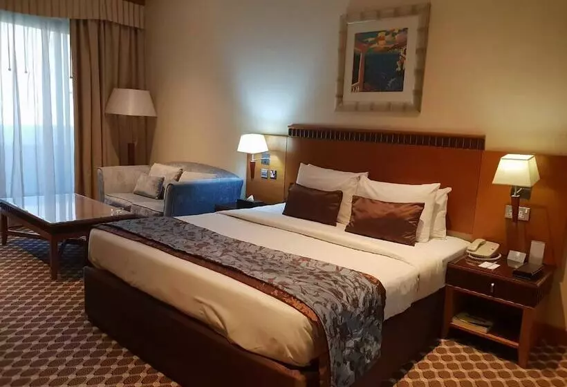 اتاق لوکس, Golden Tulip Hotel Al  Barsha