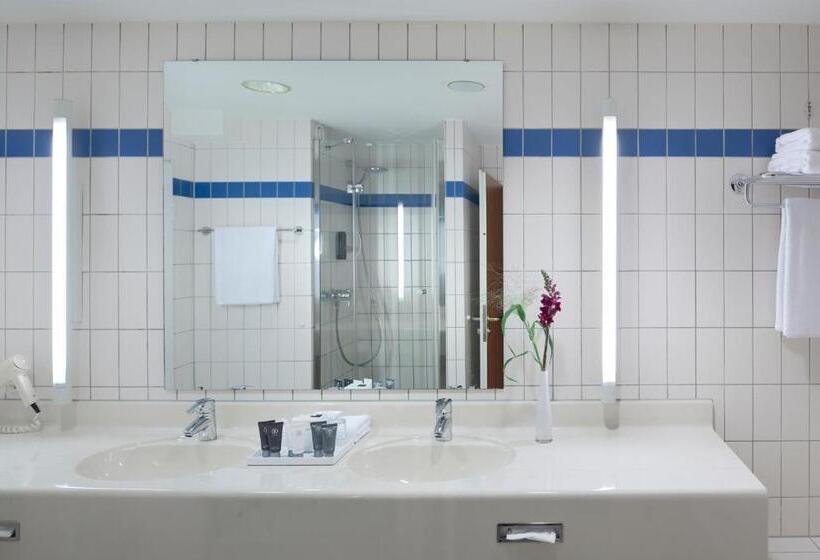 주니어 스위트, Dorint An Den Westfalenhallen Dortmund