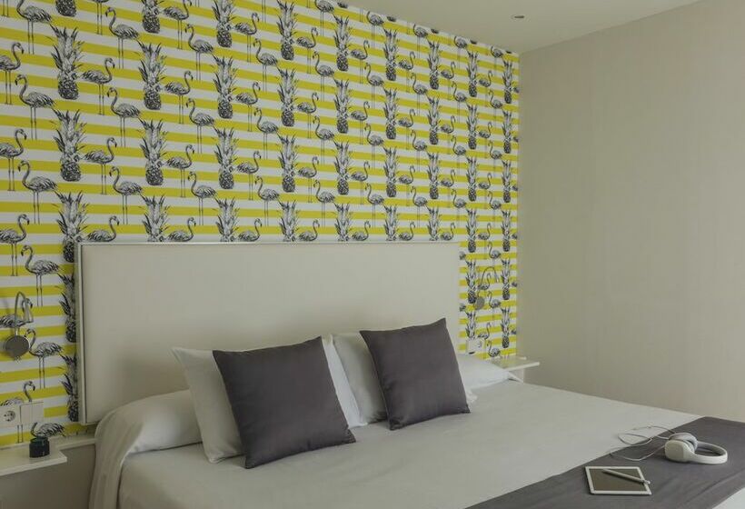 スタンダードスタジオ, Flamingo Beach Mate