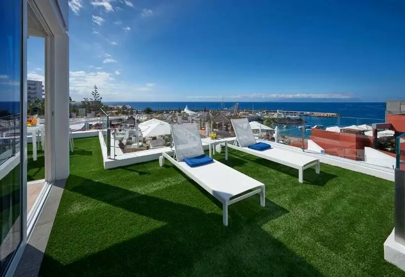 2 Bedroom Premium Apartment, Flamingo Beach Mate