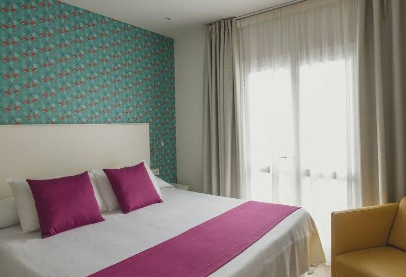 带2个卧室的公寓, Flamingo Beach Mate