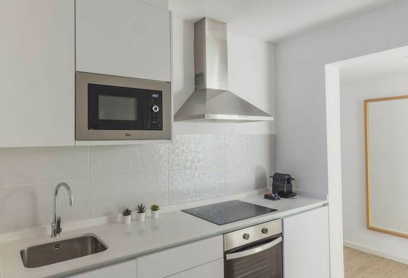 带2个卧室的公寓, Flamingo Beach Mate