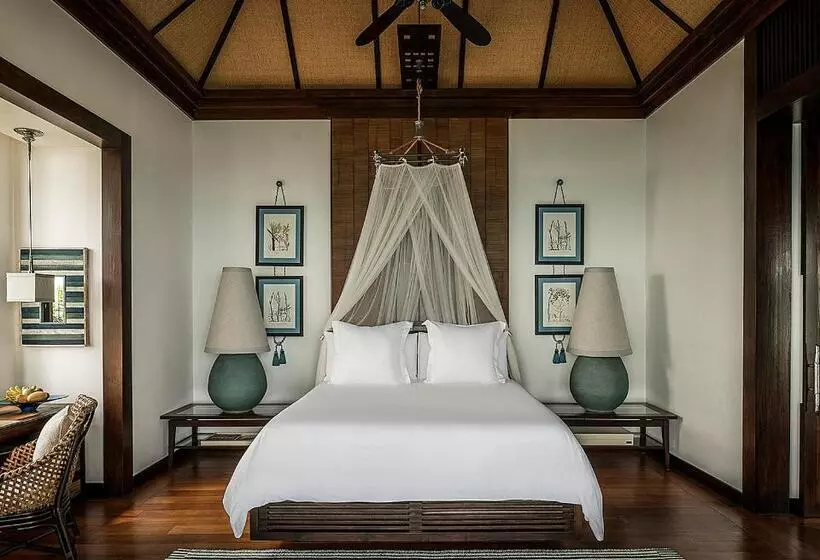 Villa 2 Makuuhuonetta, Four Seasons Resort Koh Samui