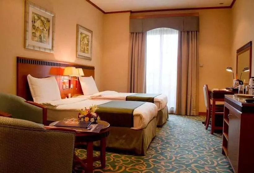 اتاق استاندارد, Golden Tulip Hotel Al  Barsha
