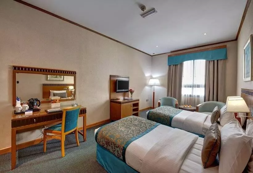 اتاق استاندارد, Golden Tulip Hotel Al  Barsha