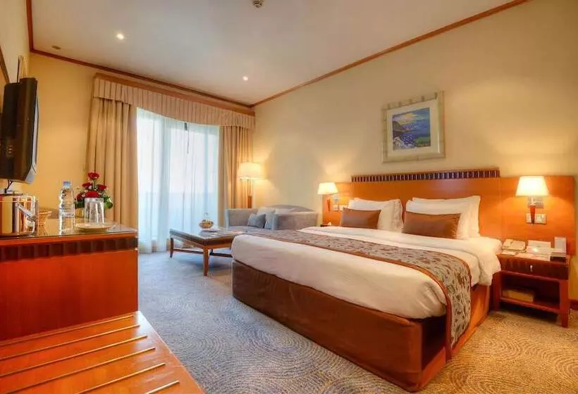 سوییت, Golden Tulip Hotel Al  Barsha