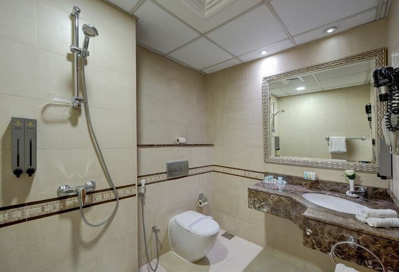 Люкс, Golden Tulip Hotel Al  Barsha