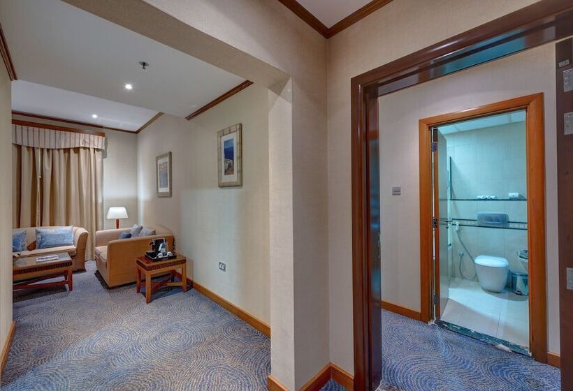 套房, Golden Tulip Hotel Al  Barsha