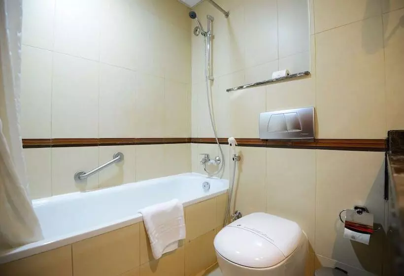 اتاق سوپریور, Golden Tulip Hotel Al  Barsha