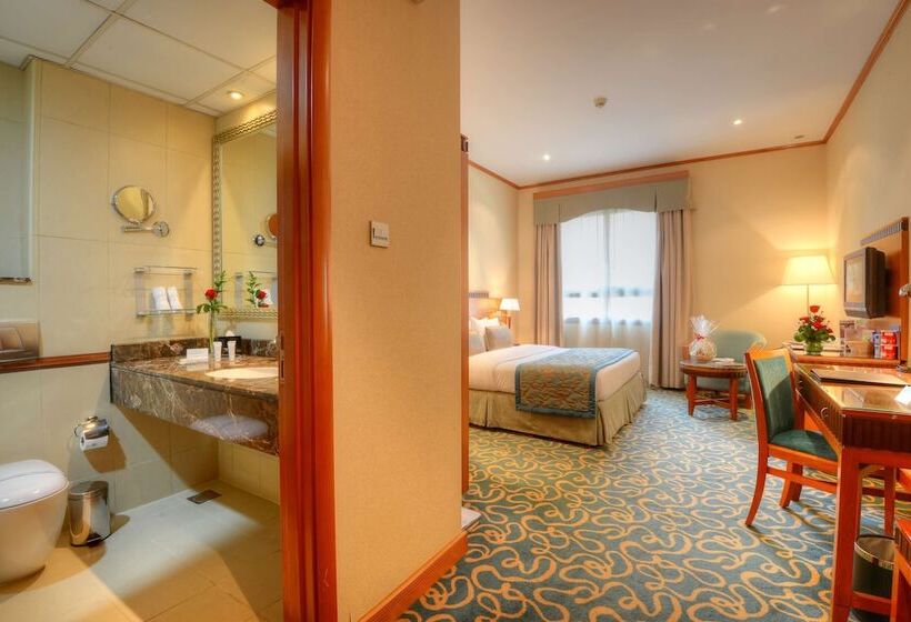 Номер Superior, Golden Tulip Hotel Al  Barsha