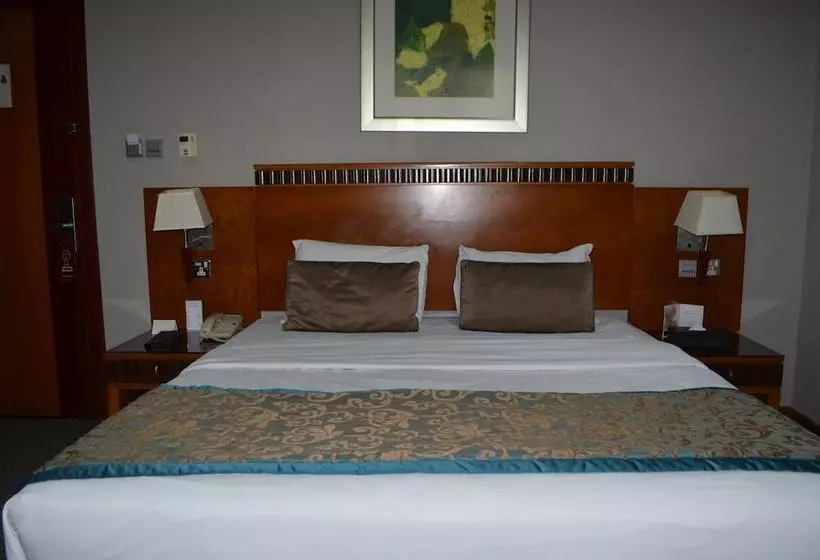 اتاق سوپریور, Golden Tulip Hotel Al  Barsha