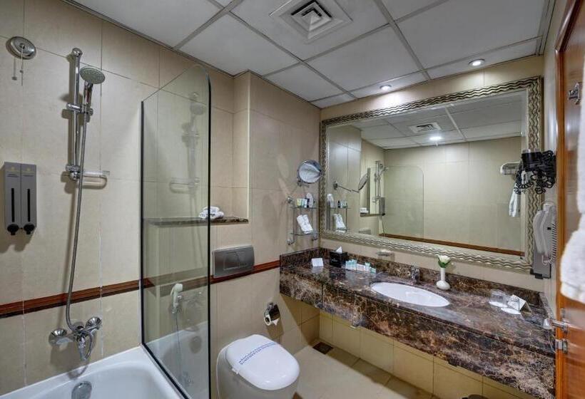 Номер Superior, Golden Tulip Hotel Al  Barsha