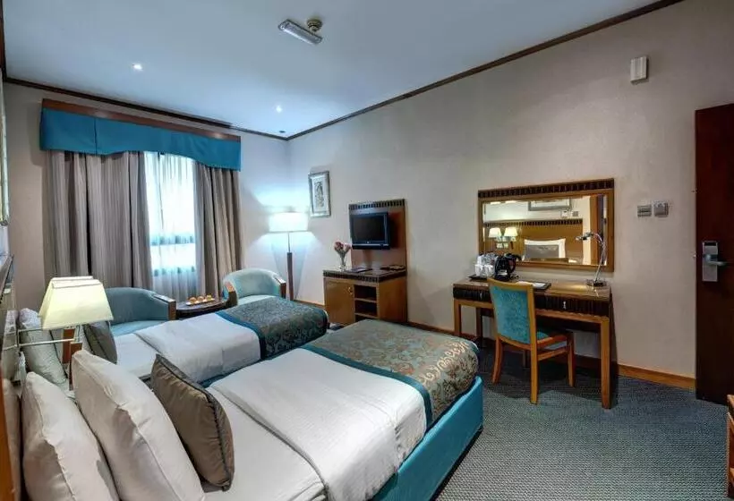 اتاق سوپریور, Golden Tulip Hotel Al  Barsha