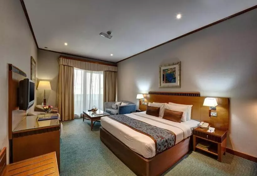 اتاق سوپریور, Golden Tulip Hotel Al  Barsha