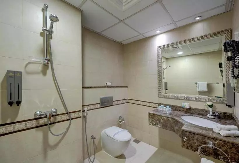 اتاق لوکس, Golden Tulip Hotel Al  Barsha