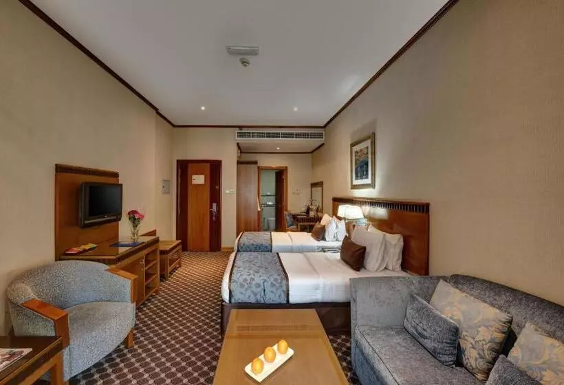 اتاق لوکس, Golden Tulip Hotel Al  Barsha