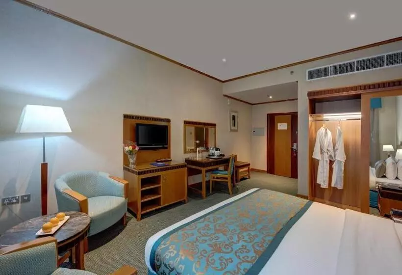 اتاق لوکس, Golden Tulip Hotel Al  Barsha