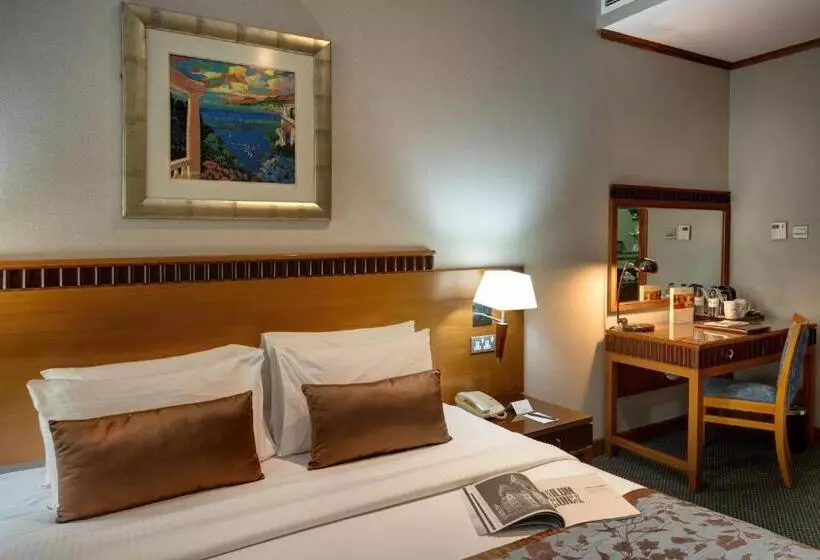اتاق لوکس, Golden Tulip Hotel Al  Barsha