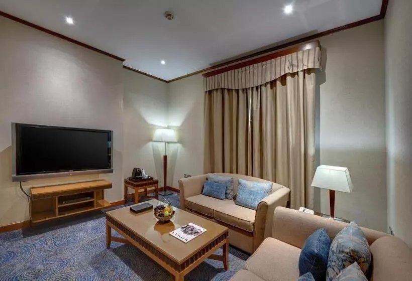 سوییت, Golden Tulip Hotel Al  Barsha