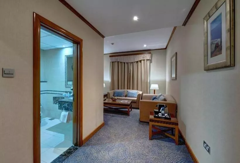 سوییت, Golden Tulip Hotel Al  Barsha