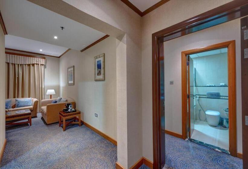 套房, Golden Tulip Hotel Al  Barsha