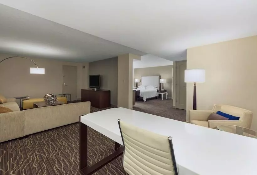 キングサイズベッドのジュニアスイート, Hilton Salt Lake City Center