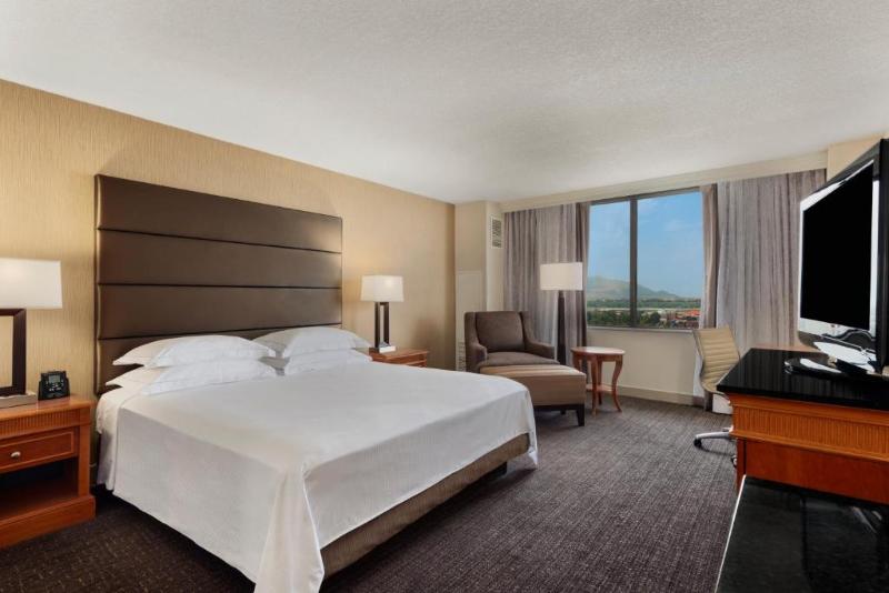 Стандартный Номер Кровать Кинг, Hilton Salt Lake City Center
