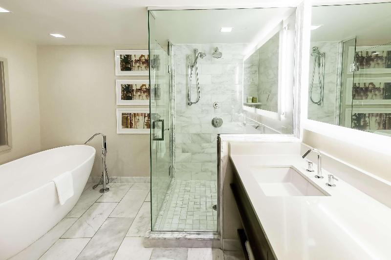 キングサイズベッドのスイートルーム, Hilton Salt Lake City Center